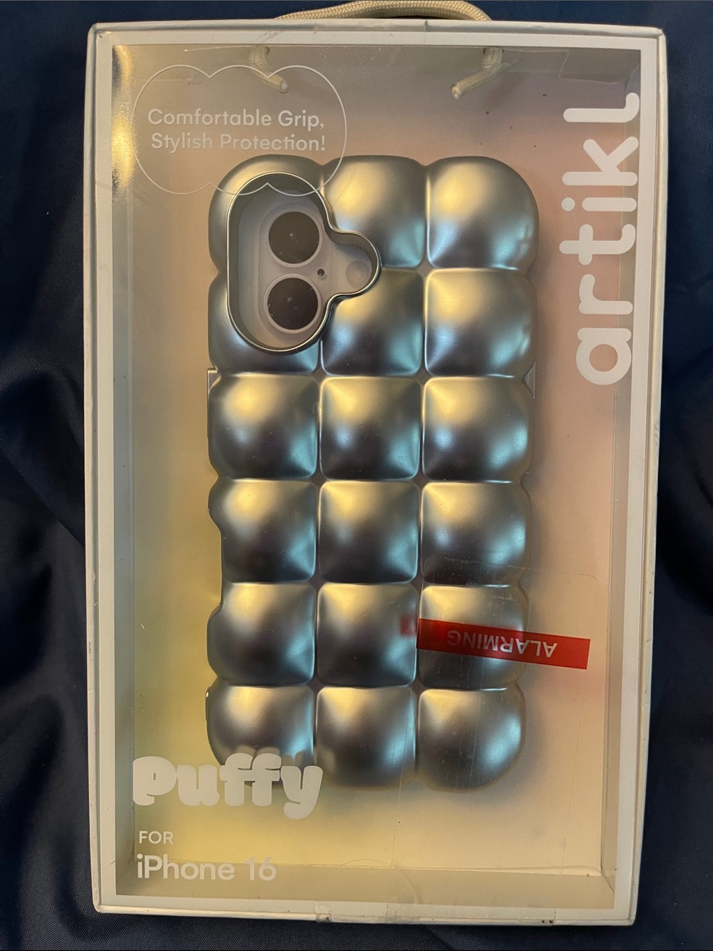 Artikl Puffy Block Bubble Case for iPhone 16 - Metallic Silver